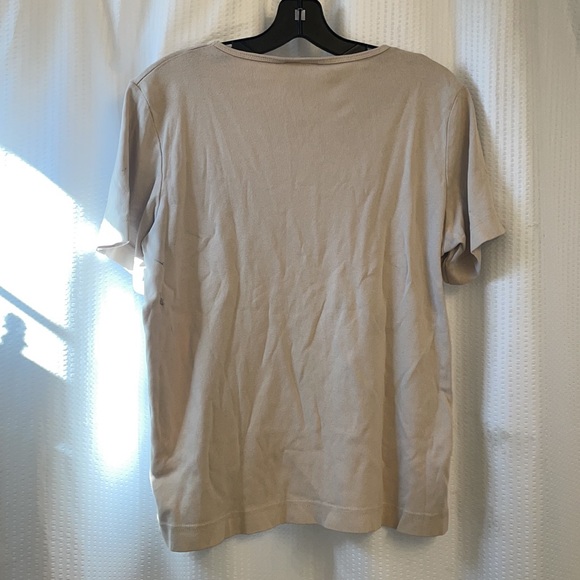 NP Graphic Tee Size: M - Picture 3 of 5